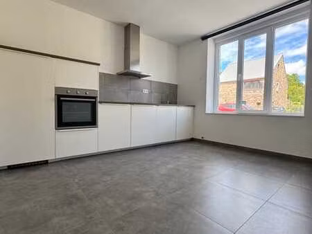 très chouette studio à bois-de-villers ?
