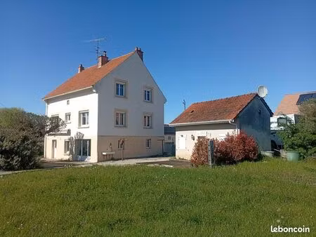 maison 3 niveaux + 2 dépendances