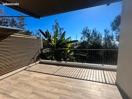 villa t4 saint denis la montagne