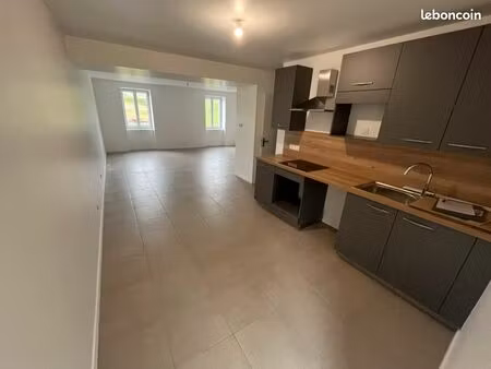 maison de village avec terrasse