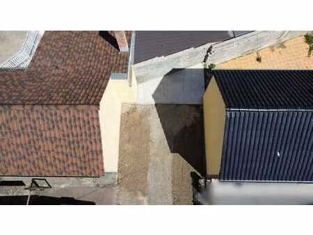 terrain à batir pour une maison 2f