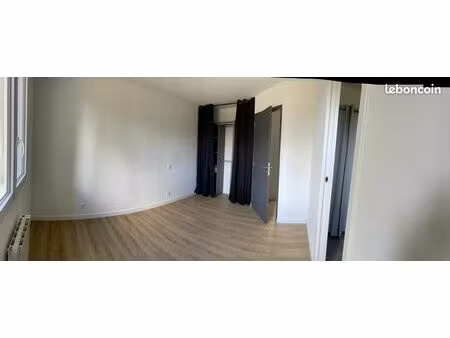 a louer au bourg de ploumagoar très bel appartement de 56 m² entièrement rénové avec terra