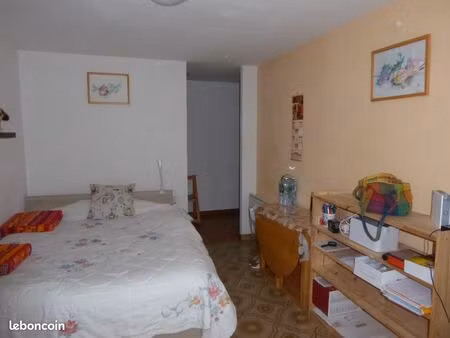 studio meublé de 20m2 disponible immédiatement
