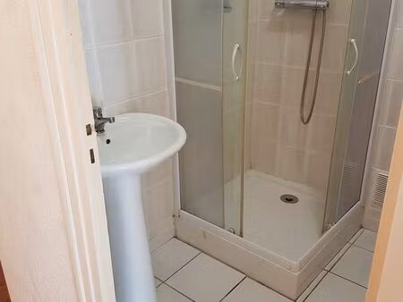 t2 rue corneille valence rez de chaussée 40 m²