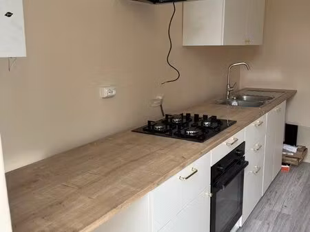 t3 64 m² entièrement rénové – cuisine équipée – vénissieux