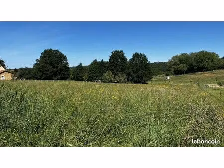 terrain 3 353 m² beauregard et bassac