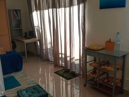 location appartement de 75m2 sur piton saint-leu 974