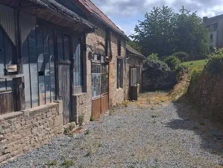 entrepôt 150 m² la chapelle taillefert