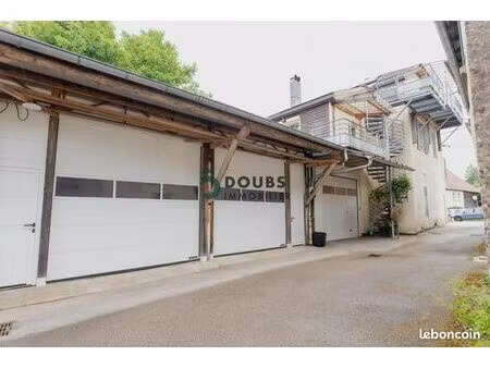immeuble 8 pièces 220 m²