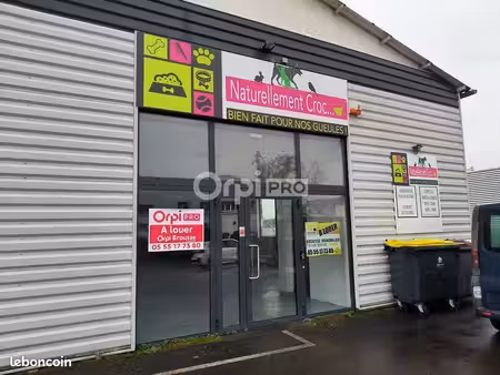 local commercial 200 m²