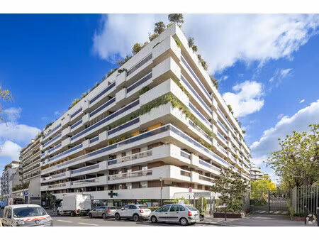 location bureaux 234 m²