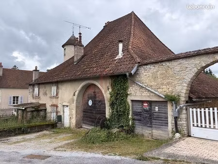 maison 8 pièces 293 m²