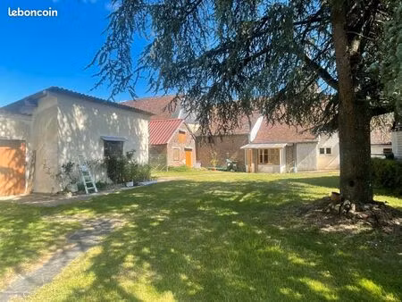 maison de village 6 pièces 120 m²