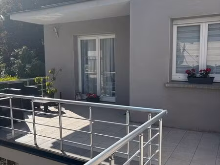apparemment à vendre
