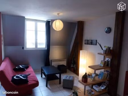 charmant t1 bis en plein centre de chartres