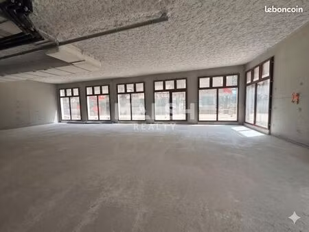 local commercial 340 m²