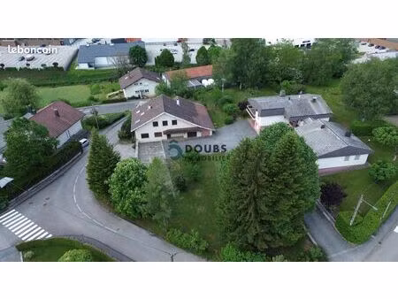 maison 9 pièces 188 m²