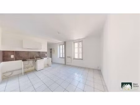 appartement 3 pièces 43 m²