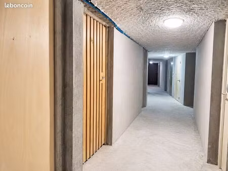 cave a vendre