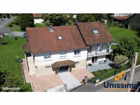 maison 6 pièces 177 m²