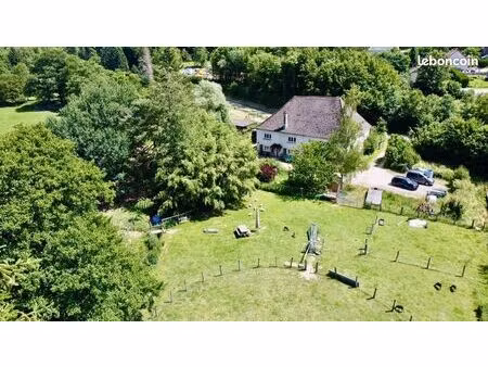 ferme 6 pièces 196 m²