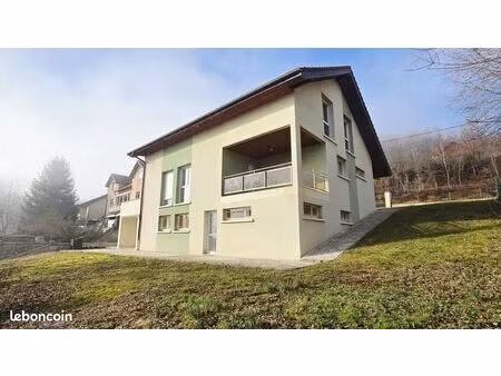 maison 6 pièces 140 m²