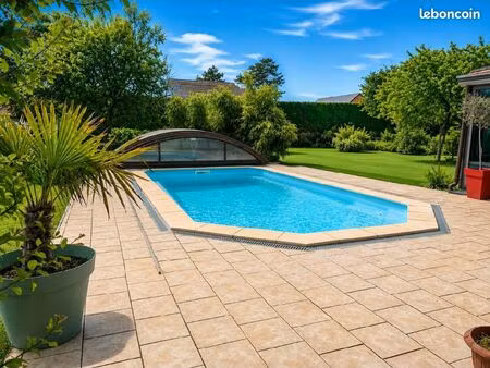 maison 4 chambres avec piscine
