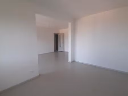 appartement 4 pièces 77 m²