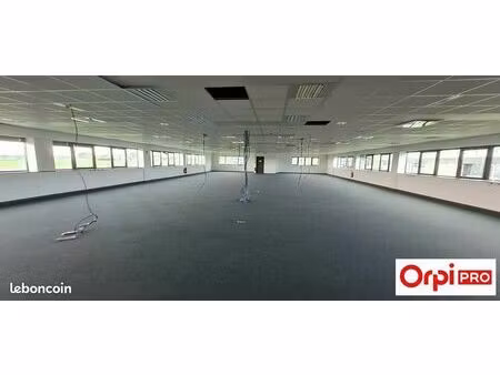 bureau 513 m²