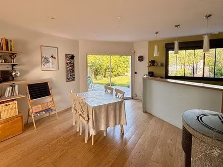 maison 3 chambres avec jardin et dépendance