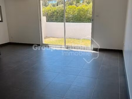 villa 3 pièces 61 m²