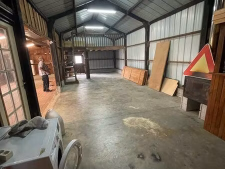 local d’activité 70 m² + terrain clos – 480 cc – plouisy