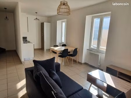 t3 duplex meublé 72 m² centre romans – 2 chambres – 640 cc