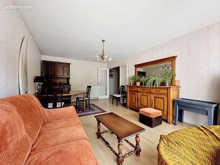 appartement 4 pièces 9 160 m²