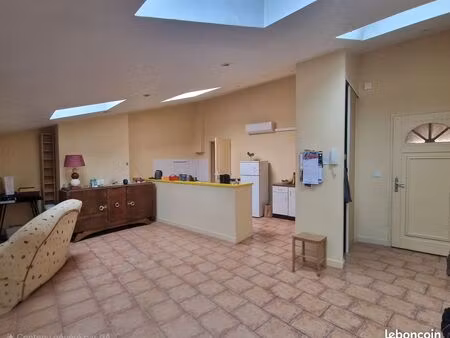 appartement t4 de 102m² climatisé avec cave