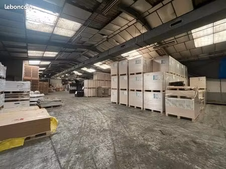 local industriel 1 193 m²