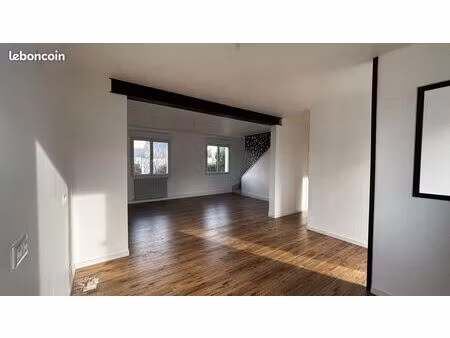 maison 6 pièces 106 m²