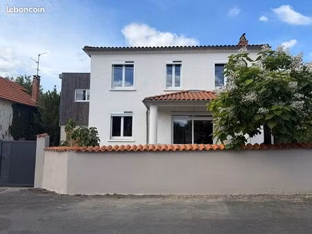 maison 6 pièces 150 m²