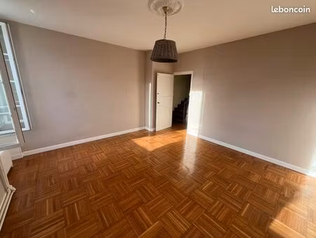maison 3 pièces 101 m²