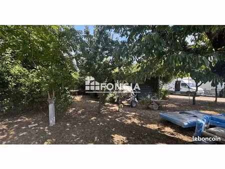 villate: terrain viabilisé de 301 m2