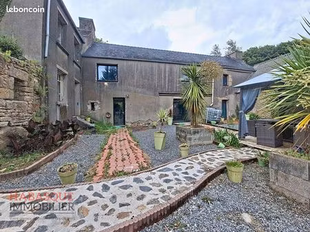 propriété 5 pièces 144 m²