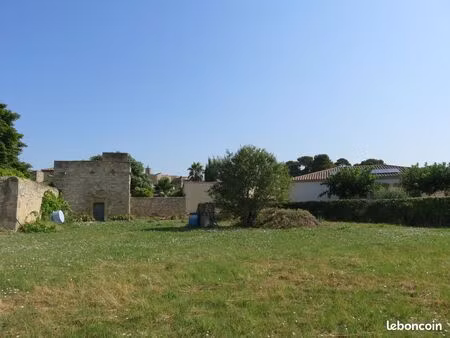 villa 4 pièces 100 m²