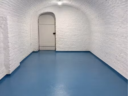 cave 33m2
