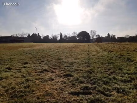 terrain 350 m² saint jory