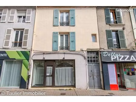 immeuble 8 pièces 138 m²