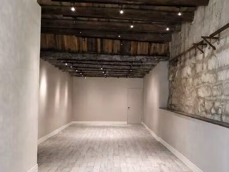 uzès centre historique – immeuble de caractère rénové