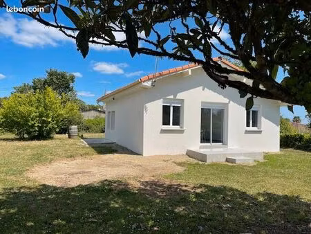 maison de pl.pied sur terrain 1708m²