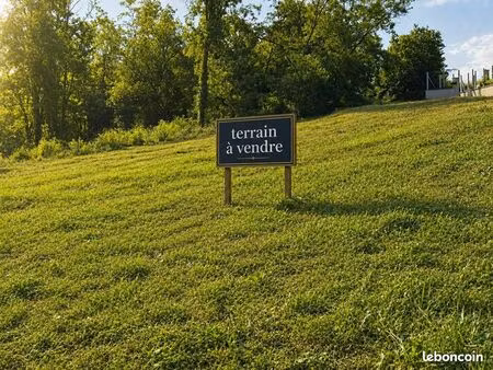 terrain 570 m² saint maurice l exil