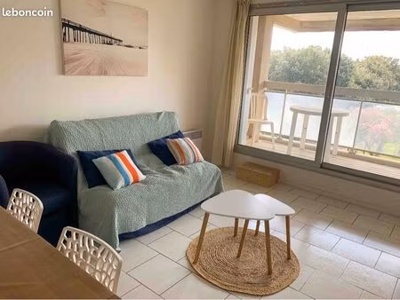 location étudiante de type f2 port des minimes