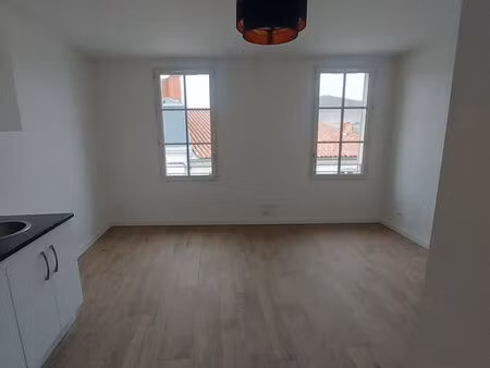 studio 1 pièce 31 m²